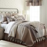 Smoky Square Quilt by Donna Sharp – Queen