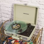 Cruiser Plus Bluetooth Vinyl Record Player – Green