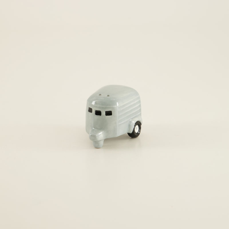 898493-0.jpg