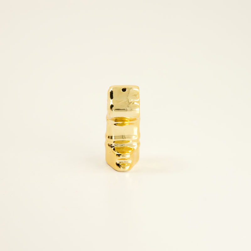 901568-2.jpg