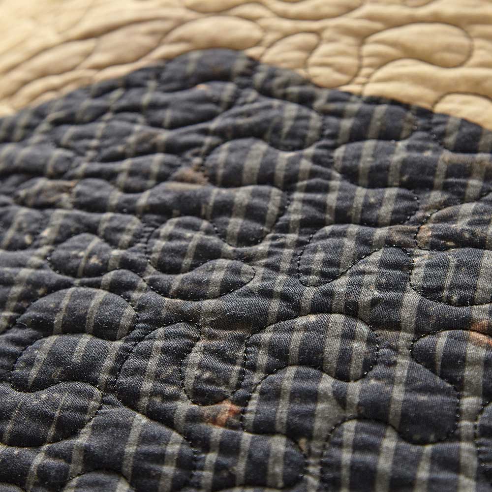 Moonlit_Bear_King_Quilt_by_Donna_Sharp-2.jpg
